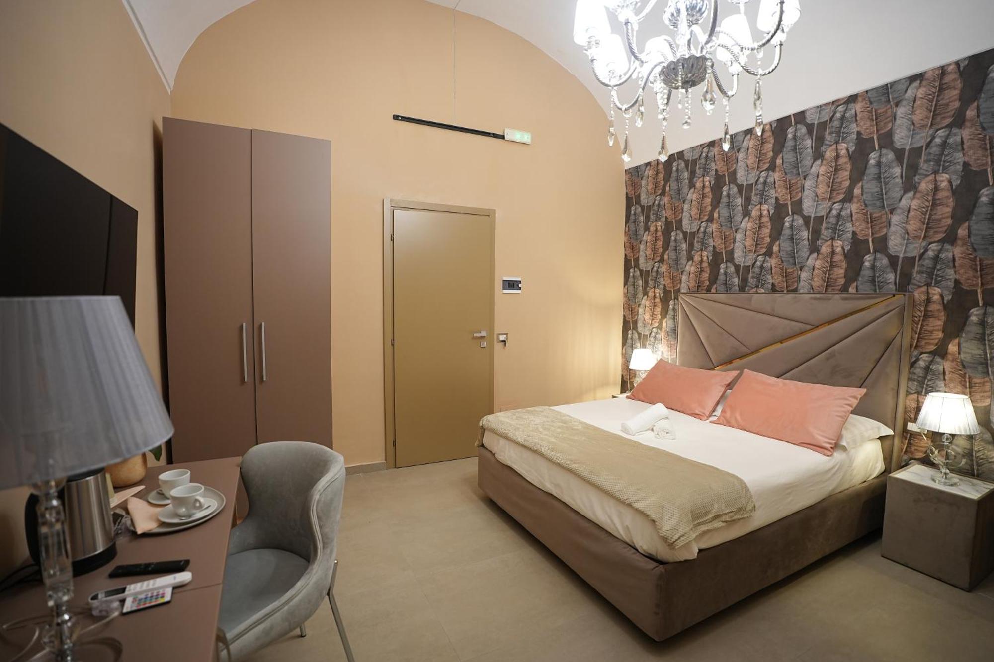 B&B Suites&Rooms Piazza Dei Martiri Catânia Quarto foto