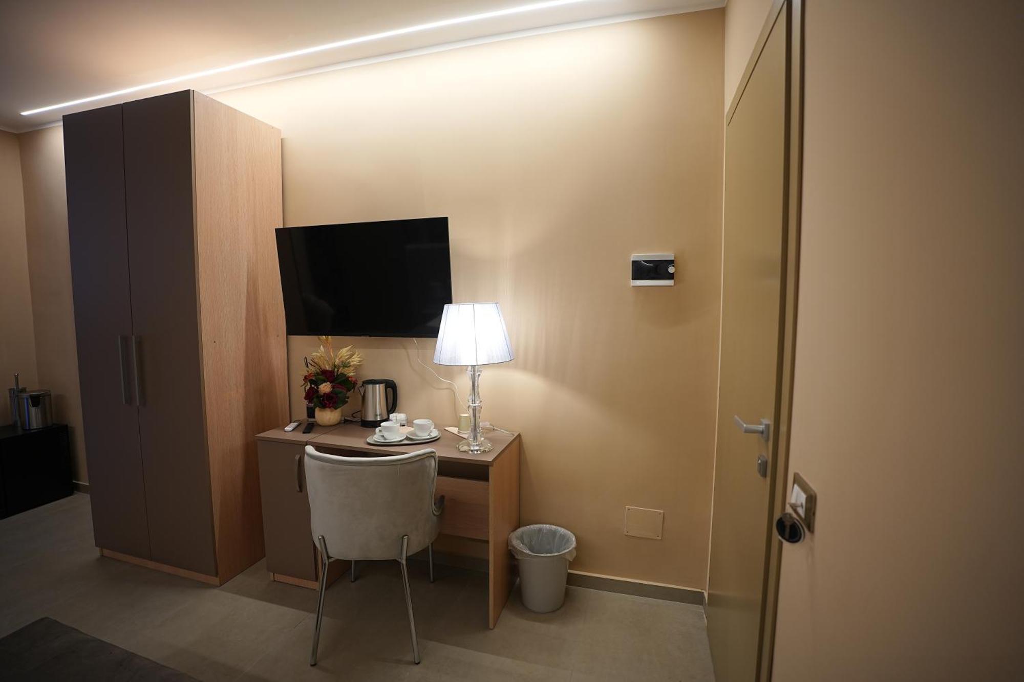 B&B Suites&Rooms Piazza Dei Martiri Catânia Quarto foto